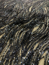 Dantela Couture Neagra cu Pene de Strut, cu Model Liniar, cu Margele si Paiete